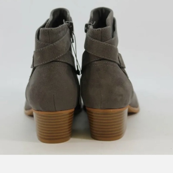 Giani Bernini Women's Ankle Fashion Boots, Memory Foam sole (Grey/Mushroom NWT - Picture 4 of 11